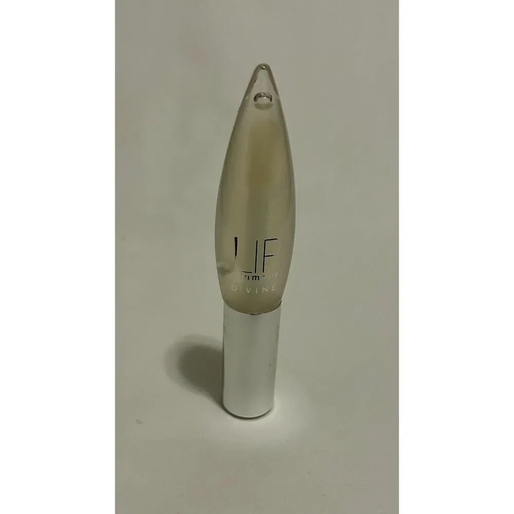 D=Vine Lip Plumper Volume and Glossy Shine